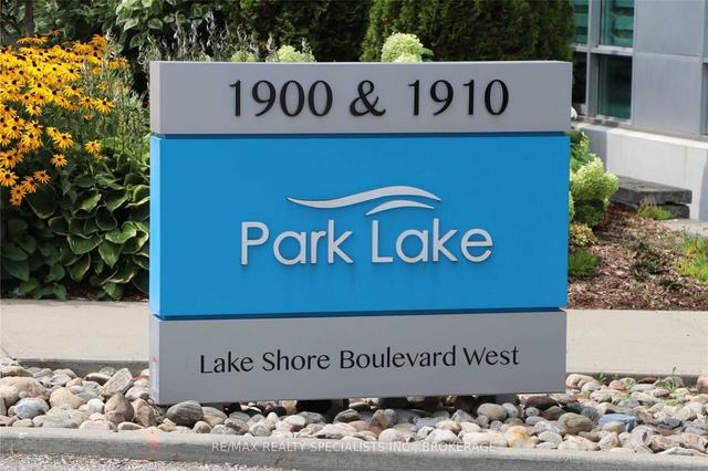 203 - 1900 Lake Shore Blvd W, Condo with 2 bedrooms, 1 bathrooms and 0 parking in Toronto ON | Image 1