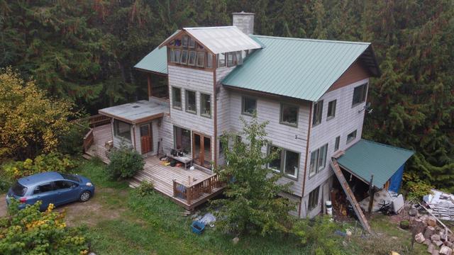 4820 Highway 6, House detached with 4 bedrooms, 2 bathrooms and 99 parking in Central Kootenay H BC | Image 10