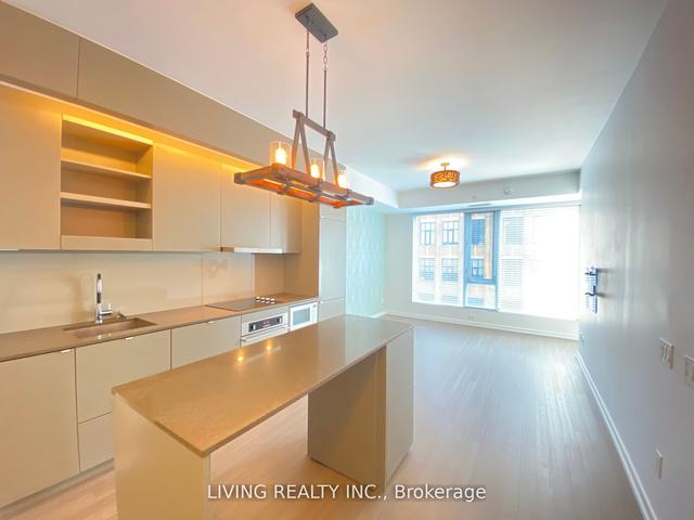 910 - 101 Peter St, Condo with 1 bedrooms, 1 bathrooms and 0 parking in Toronto ON | Image 12