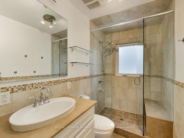 985 Shaw St, House detached with 4 bedrooms, 2 bathrooms and 0 parking in Toronto ON | Image 24