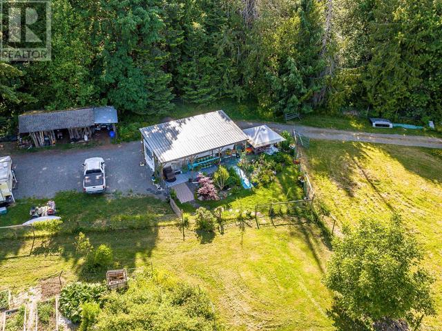 3326 Royston Rd, House detached with 5 bedrooms, 2 bathrooms and 10 parking in Comox Valley A BC | Image 71