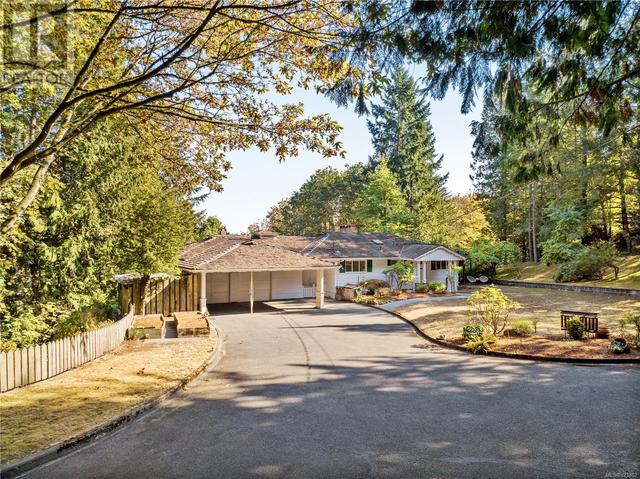 5575 Forest Hill Rd, House detached with 3 bedrooms, 2 bathrooms and 8 parking in Saanich BC | Image 13