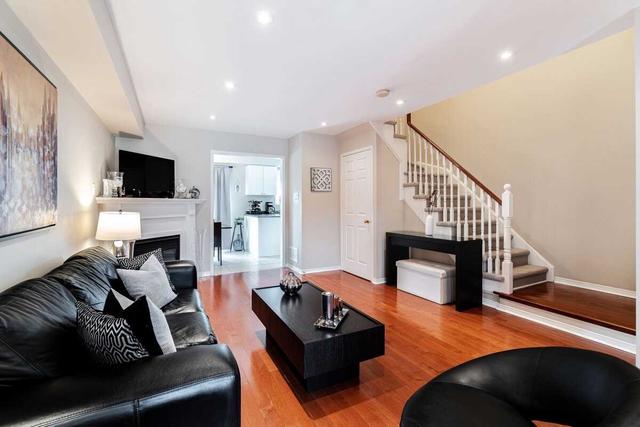 29 Andona Cres, House detached with 3 bedrooms, 3 bathrooms and 5 parking in Toronto ON | Image 39