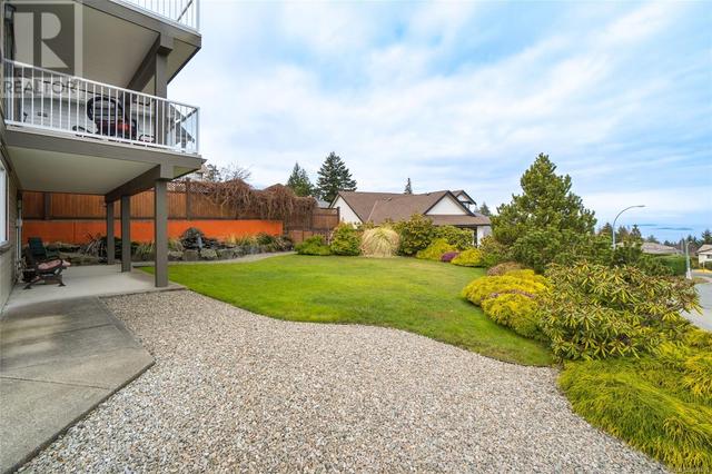 5558 Cliffside Rd, House detached with 3 bedrooms, 4 bathrooms and 6 parking in Nanaimo BC | Image 89