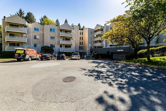 305 - 9644 134 Street, Condo with 2 bedrooms, 1 bathrooms and 1 parking in Surrey BC | Image 1