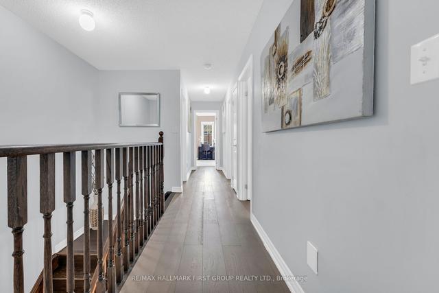 3 Erinview Terr, House detached with 4 bedrooms, 5 bathrooms and 2 parking in Toronto ON | Image 2