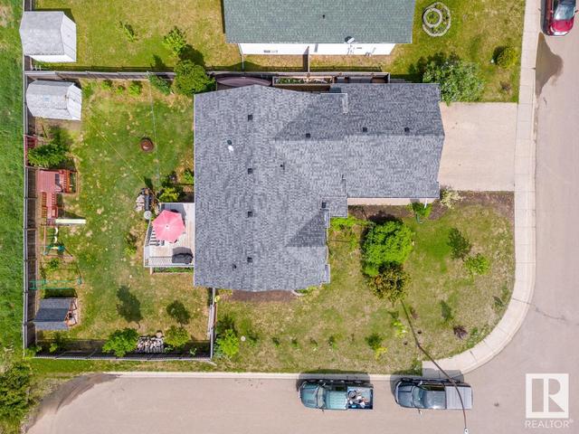 4804 45 St, House detached with 5 bedrooms, 3 bathrooms and null parking in Cold Lake AB | Image 26