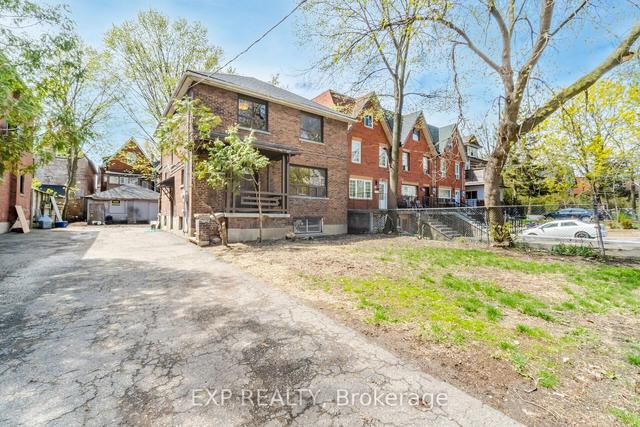 upper - 70 Spencer Ave, House detached with 2 bedrooms, 1 bathrooms and 2 parking in Toronto ON | Image 8