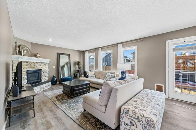 315 Chaparral Place Se, House detached with 3 bedrooms, 3 bathrooms and 4 parking in Calgary AB | Image 4
