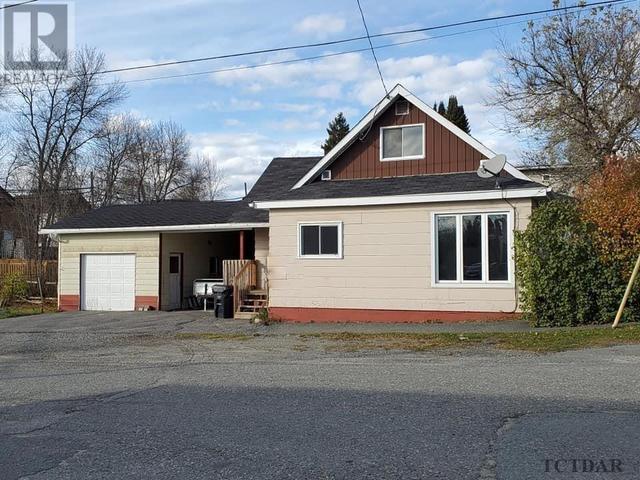 113 Pollock Ave, House detached with 4 bedrooms, 1 bathrooms and null parking in Kirkland Lake ON | Image 1