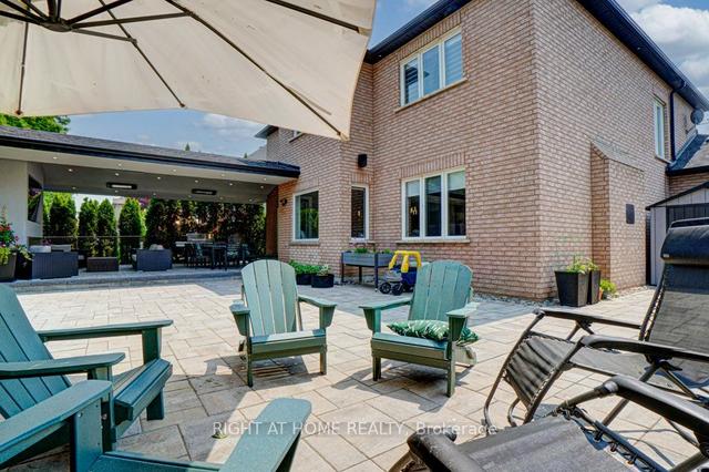 42 Muzich Pl, House detached with 4 bedrooms, 4 bathrooms and 9 parking in Vaughan ON | Image 32