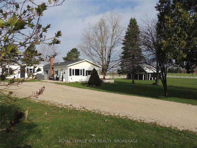 395618 Concession 2 Rd, House detached with 3 bedrooms, 1 bathrooms and 20 parking in West Grey ON | Image 12