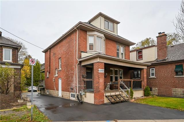 1597 King Street E, House detached with 4 bedrooms, 2 bathrooms and 5 parking in Hamilton ON | Image 49