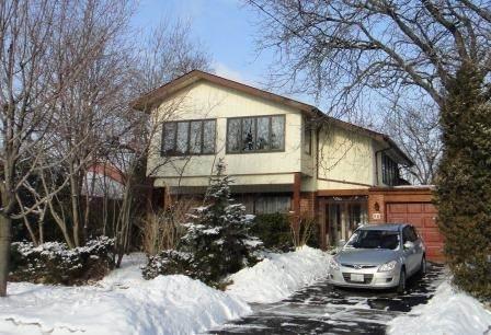 80 Perivale Cres, House detached with 3 bedrooms, 2 bathrooms and 3 parking in Toronto ON | Image 1