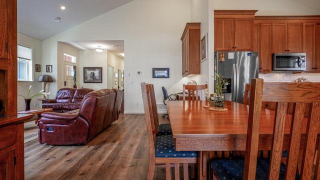 007 - 2450 Radio Tower Road, House detached with 2 bedrooms, 2 bathrooms and 2 parking in Okanagan Similkameen A BC | Image 24