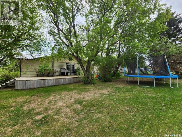 104 1st Avenue N, House detached with 4 bedrooms, 2 bathrooms and null parking in Glenavon SK | Image 6