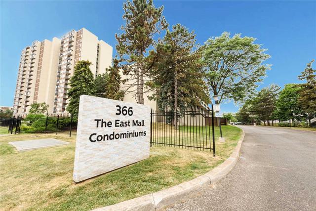 104 - 366 The East Mall, Townhouse with 4 bedrooms, 3 bathrooms and 1 parking in Toronto ON | Image 1