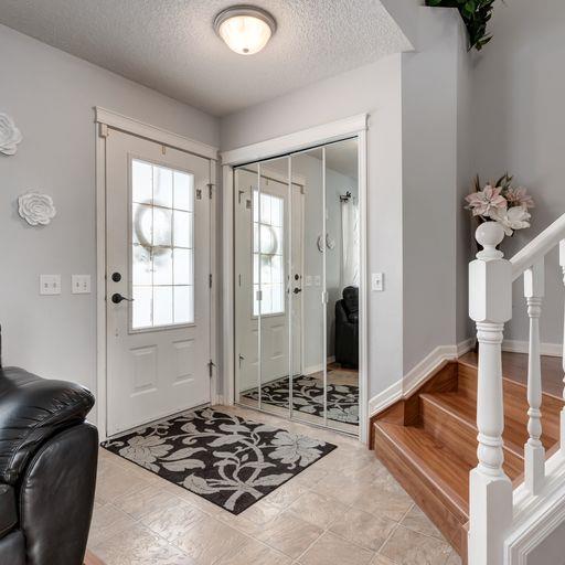 81 Prestwick Avenue Se, House detached with 3 bedrooms, 3 bathrooms and 2 parking in Calgary AB | Image 4