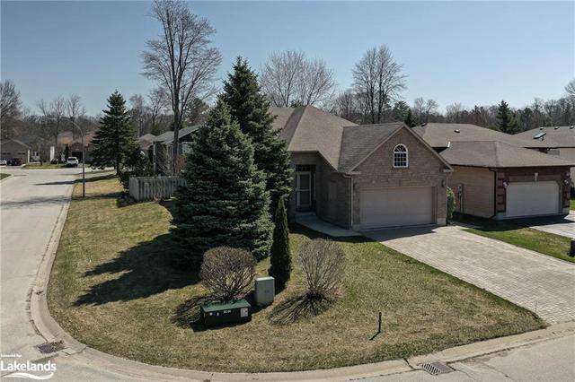49 Riverdale Drive, House detached with 4 bedrooms, 3 bathrooms and null parking in Wasaga Beach ON | Image 24