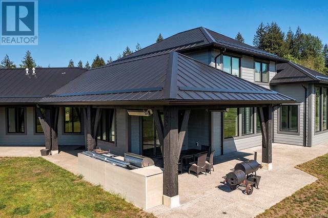 2355 Coleman Rd, House detached with 5 bedrooms, 4 bathrooms and 12 parking in Comox Valley B (Lazo North) BC | Image 48