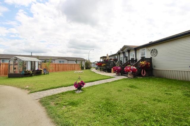 9018 87 Avenue, House detached with 3 bedrooms, 2 bathrooms and 1 parking in Grande Prairie AB | Image 5