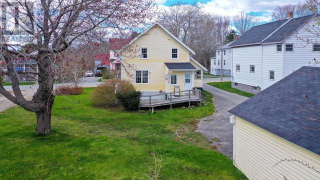 25 Mersey Avenue, House detached with 3 bedrooms, 1 bathrooms and null parking in Queens NS | Image 3