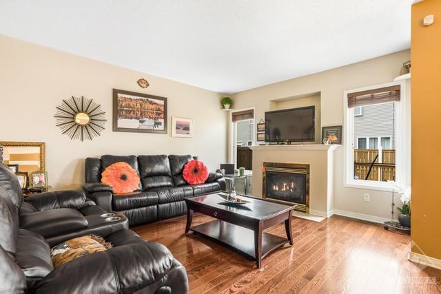 113 Destiny Private, Townhouse with 3 bedrooms, 4 bathrooms and 1 parking in Ottawa ON | Image 8