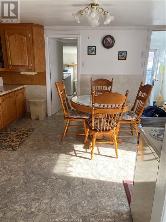 4 Henry St, House detached with 3 bedrooms, 1 bathrooms and null parking in Shediac P NB | Image 10
