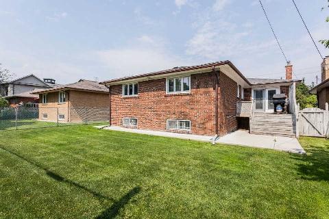 8 Maxwell St, House detached with 3 bedrooms, 3 bathrooms and 4 parking in Toronto ON | Image 10