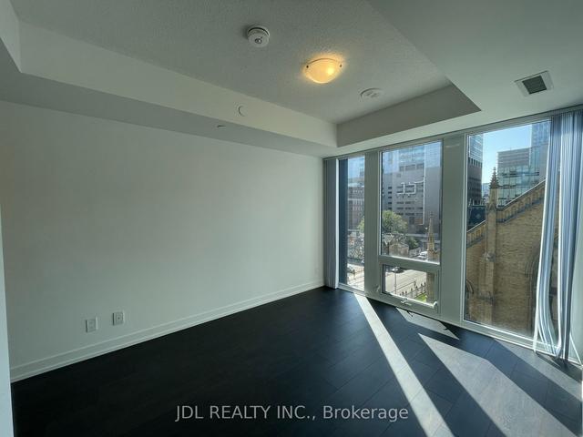707 - 60 Shuter St, Condo with 2 bedrooms, 2 bathrooms and 0 parking in Toronto ON | Image 12