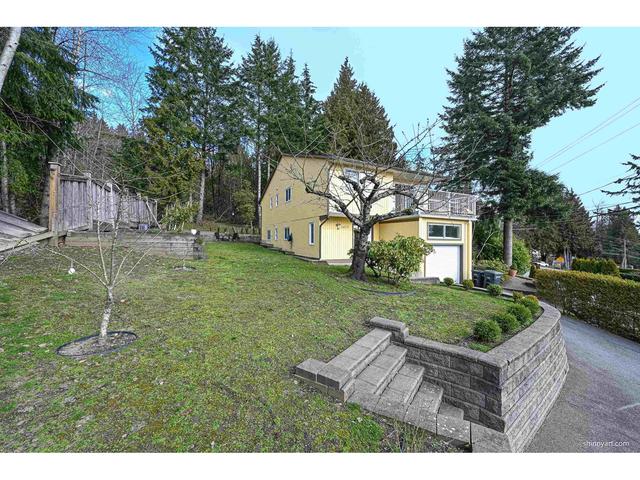 6079 Marine Drive, House detached with 5 bedrooms, 3 bathrooms and 4 parking in Burnaby BC | Image 4