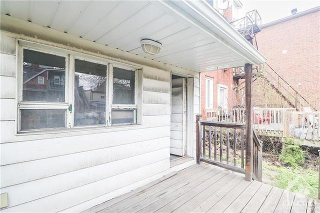 184 Hawthorne Avenue, Townhouse with 3 bedrooms, 1 bathrooms and 4 parking in Ottawa ON | Image 26