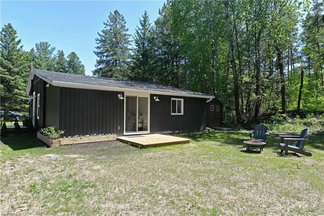 3796 Highway 28, House detached with 2 bedrooms, 2 bathrooms and null parking in Douro Dummer ON | Image 2