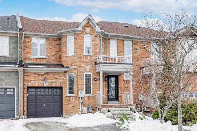 142 Laurelhurst Cres, House attached with 3 bedrooms, 4 bathrooms and 4 parking in Vaughan ON | Image 12