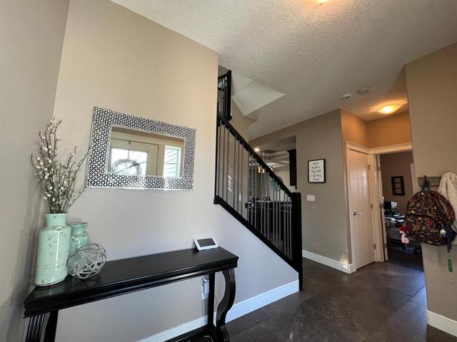 8642 117 Avenue, House detached with 4 bedrooms, 3 bathrooms and 5 parking in Grande Prairie AB | Image 3