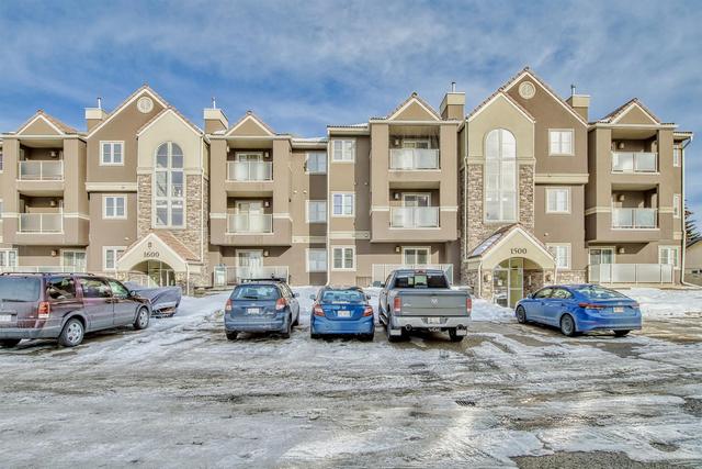 1531 - 1531 Edenwold Heights Nw, Condo with 2 bedrooms, 2 bathrooms and 1 parking in Calgary AB | Image 1