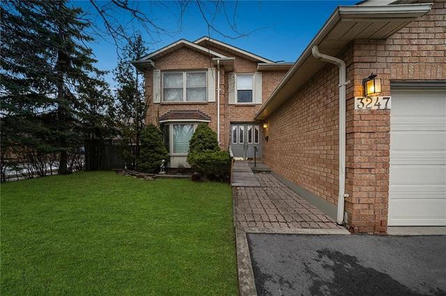 3247 Folkway Drive, House detached with 5 bedrooms, 3 bathrooms and 2 parking in Burlington ON | Image 1