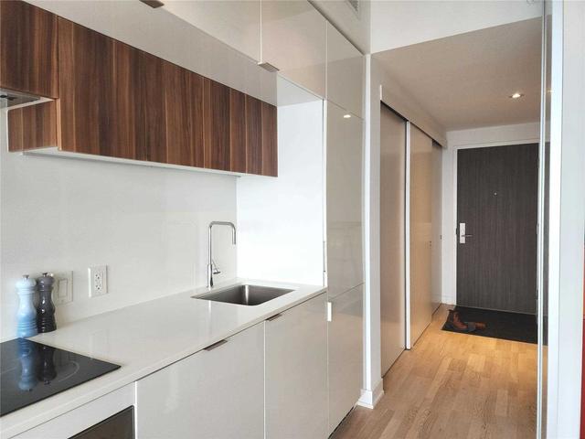 2606 - 185 Roehampton Ave, Condo with 1 bedrooms, 1 bathrooms and 0 parking in Toronto ON | Image 16