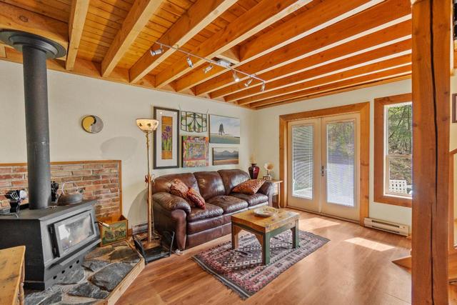 8788 Highway 6, House detached with 2 bedrooms, 2 bathrooms and null parking in Central Kootenay H BC | Image 13