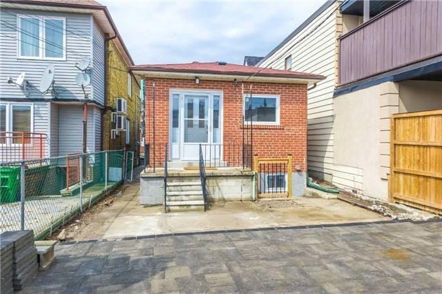 lower - 113 Lappin Ave, House detached with 2 bedrooms, 1 bathrooms and 1 parking in Toronto ON | Image 5
