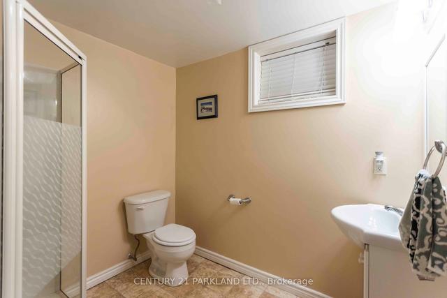 27 Poolton Cres, House detached with 3 bedrooms, 3 bathrooms and 3 parking in Clarington ON | Image 11