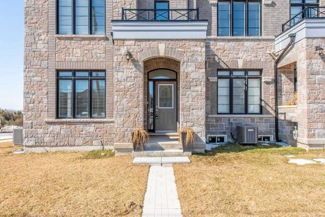 574 Murrell Blvd, House attached with 4 bedrooms, 3 bathrooms and 4 parking in East Gwillimbury ON | Image 23