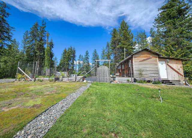 4351 Poplar Ridge Road, House detached with 2 bedrooms, 3 bathrooms and 8 parking in Central Kootenay H BC | Image 34