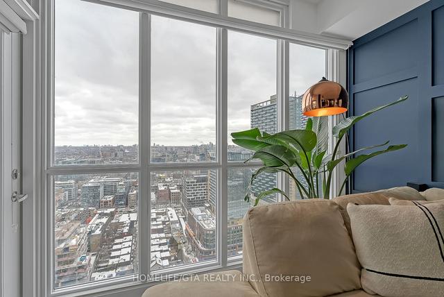 3812 - 15 Iceboat Terr, Condo with 1 bedrooms, 1 bathrooms and 1 parking in Toronto ON | Image 11
