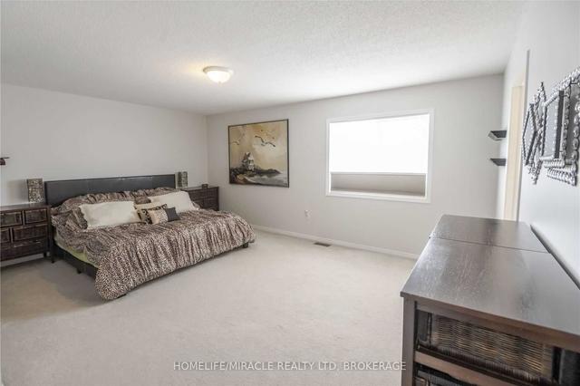 136 Pebblecreek Dr, House detached with 3 bedrooms, 3 bathrooms and 6 parking in Kitchener ON | Image 16