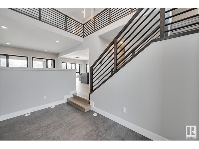 7179 May Cr Nw, House detached with 6 bedrooms, 4 bathrooms and null parking in Edmonton AB | Image 4