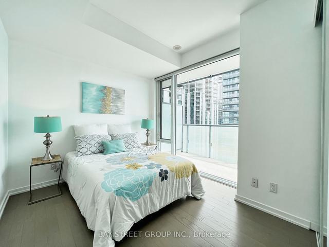 4009 - 101 Peter St, Condo with 2 bedrooms, 2 bathrooms and 1 parking in Toronto ON | Image 14