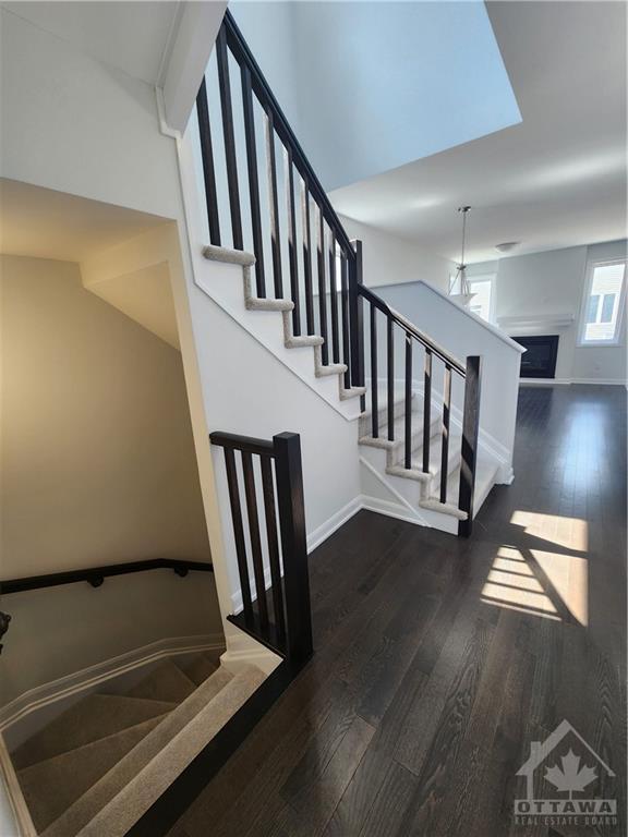 711 Doneraile Walk, Townhouse with 3 bedrooms, 4 bathrooms and 2 parking in Ottawa ON | Image 12