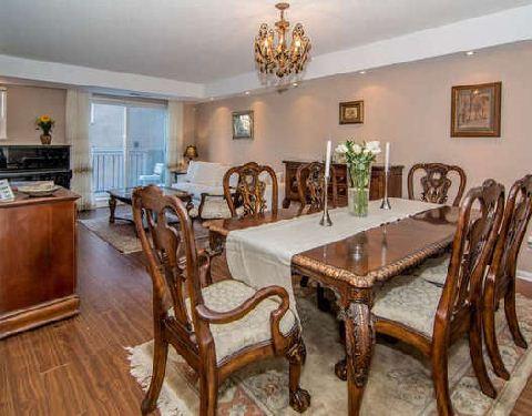 809 Grandview Way, Townhouse with 4 bedrooms, 3 bathrooms and 1 parking in Toronto ON | Image 3