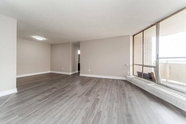 1908 - 330 Dixon Rd, Condo with 1 bedrooms, 1 bathrooms and 1 parking in Toronto ON | Image 2